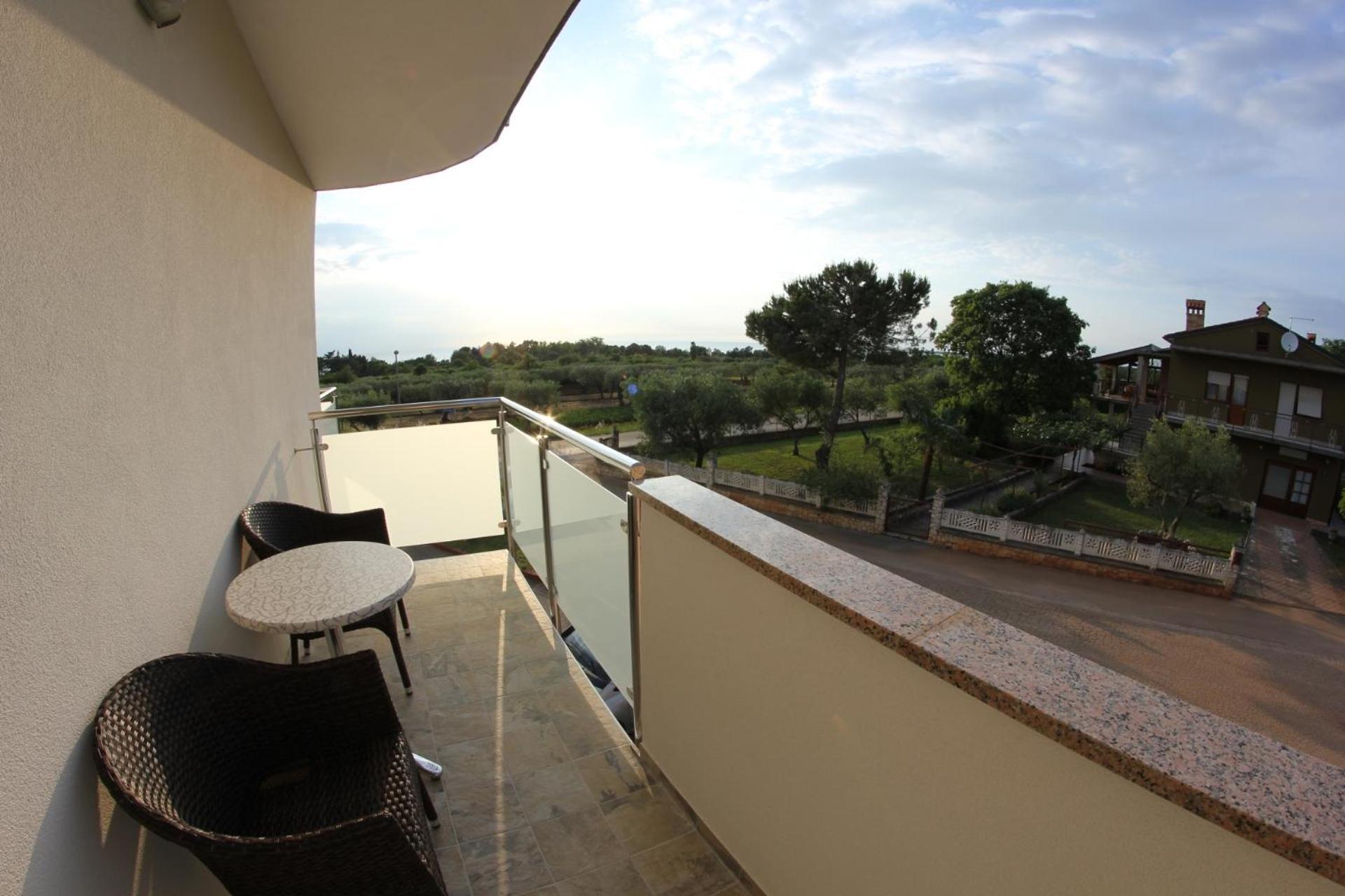 Guest house Badi 3*